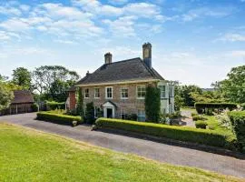 Denswood House