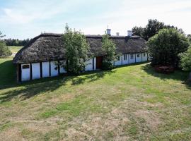 12 person holiday home in Læsø-By Traum，位于莱斯的酒店