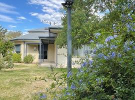 Manas Guesthouse，位于贝纳拉的酒店