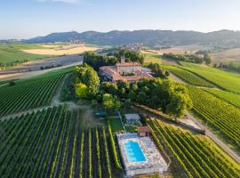 Relais Castello di Razzano，位于阿尔法诺纳塔的酒店