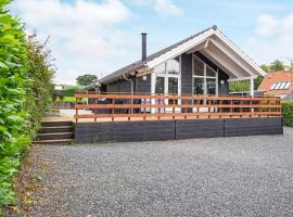 Bright Family Cottage by Kelstrup Beach，位于Kelstrup Strand的酒店