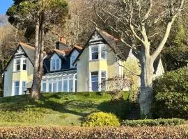 Camus House, Lochside Guest House