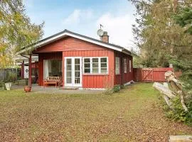 5 person holiday home in Væggerløse