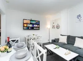 Open Mind Property - House with 6 Double Beds