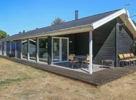 8 person holiday home in Ålbæk-By Traum