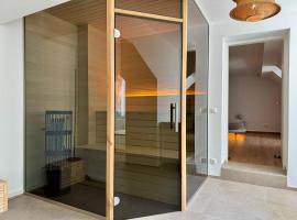 Private Spa & Wellness Apartment with Sauna, Whirlpool & Free Parking by HERO HOMES，位于格拉茨的酒店