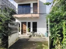 Yannas transient house