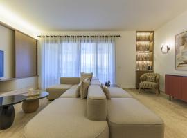 Aluma 2-BR Apt & Balcony at Waterfront Dbayeh，位于Dbayeh的酒店