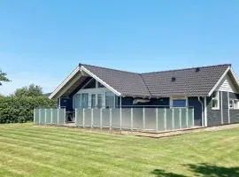 6 person holiday home in Vinderup-By Traum