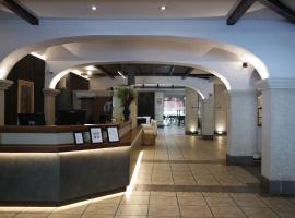 阿尔梅里亚酒店，位于萨尔塔的酒店