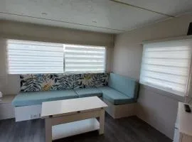 La source - Bungalow avec terrasse à Eguzon