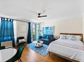 Ocean View Studio Near Convention Center and Beach