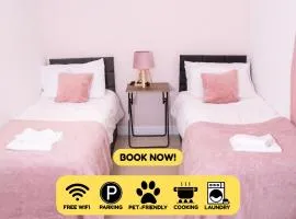 Newly Renovated Sanctuary for 4 in Charlotte House