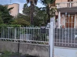 camera con bagno in villa