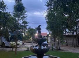 Camping e Pousada Maloca e Rodas，位于阿尔特杜尚的酒店