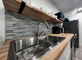 Casa Bella Niagara 2BR 1BATH 6PPL Close to Falls