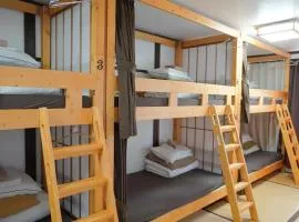 Sansan Yuzawa Backpackers