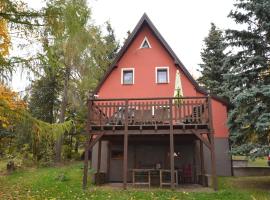 House in Bohemian near Ski Slope，位于Mezihoří的酒店