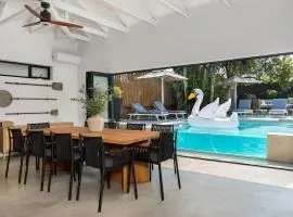 Luxury Family Villa with Pool, Gym & Bonfire Area
