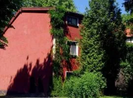 Private house 2km from old town
