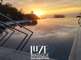 Hotel Luze Boutique San Sebastian，位于圣塞瓦斯蒂安的酒店