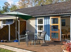 4 person holiday home in Nexø，位于内克瑟的酒店