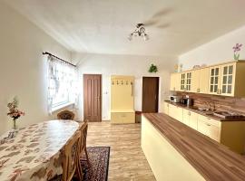 Apartmány U sv. Anny，位于卡丹的酒店