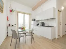 A10 Arcobaleno-MILANO CORTINA- AMPIO e LUMINOSO MONOLOCALE- Rho Fiera