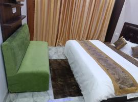 Kedarnath Cottage Sersi，位于Sonprayag的酒店