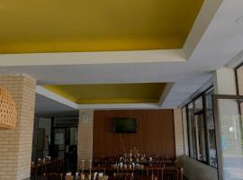 考可拉尔普拉亚酒店，位于Santa Cruz的酒店