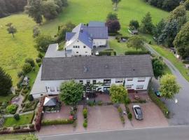 Ferienwohnungen Hoefchen，位于Eckfeld的酒店