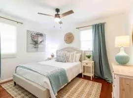 Cozy Cottage with 4 Beds Sleeps 6