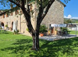 Agriturismo Case Corboli appartamento Visietto，位于托迪的酒店