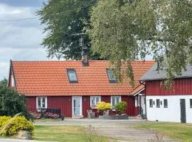 Charmigt hus på landet