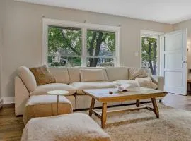 Game Day Haven With Bar & Deck