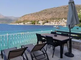 Limeni koilakos Suite