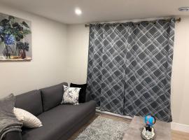 Urban Oasis -Your Private Spotless Suite，位于迪耶普的酒店