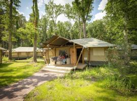 Luxuszelt im Serengeti Park，位于霍登哈根的酒店