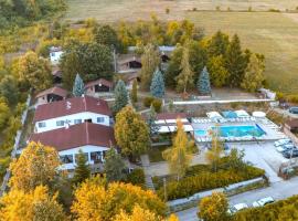 Комплекс Асеневци，位于Tsareva Livada的带停车场的酒店