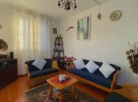 2 Bedroom Ground Floor Apartment 1 km from the Beach