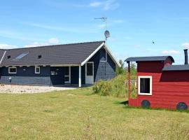 5 star holiday home in Rødby，位于克兰尼茨的酒店