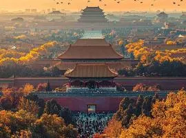 East Sacred Hotel--Very near Beijing Tiananmen Square ,the Forbidden City,The temple of heaven ,3 minutes' walk to Wangfujing subway ,Located in the center of Beijing, many shopping malls around,Free laundry service,Newly renovated hotel