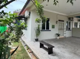 Homestay Kemaman - Berado D Kemuning