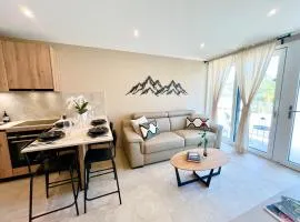 Lake and Trail, Free Parking, Near Nature and City