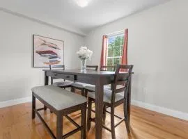 Beautiful Waterfront Townhouse