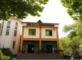 Luxe Hotel