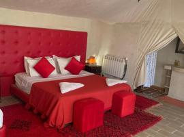 Marhaba Luxury Camp，位于梅尔祖卡的酒店