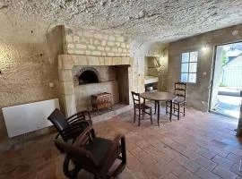 Habitat troglodyte typique et confortable