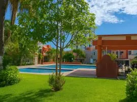 House with pool, near the beach - Casa con alberca, cerca de playa