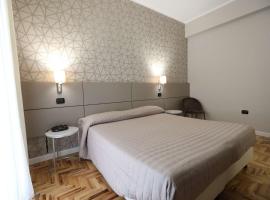 皇家酒店，位于科森扎的酒店